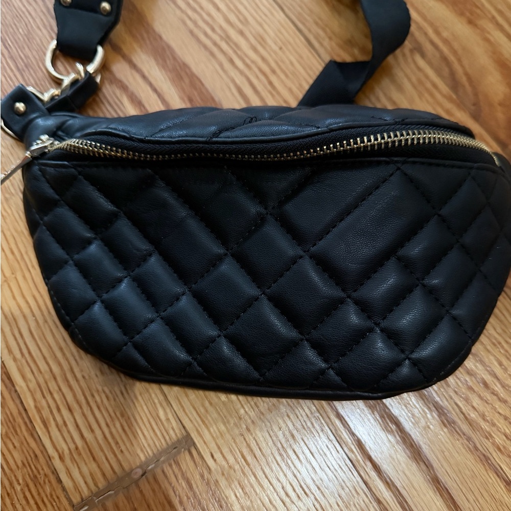 Steve Madden Black Leather Belt Bag Like New Used Once - Picture 2 of 5